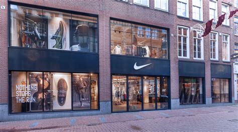 nike outlet amsterdam openingstijden|Nike outlet Amsterdam.